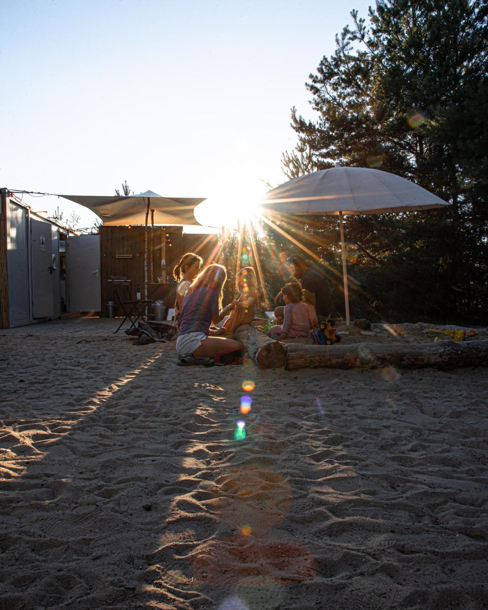 Raus Und Gut Glamping Am Graebendorfer See Drebkau Exterior photo